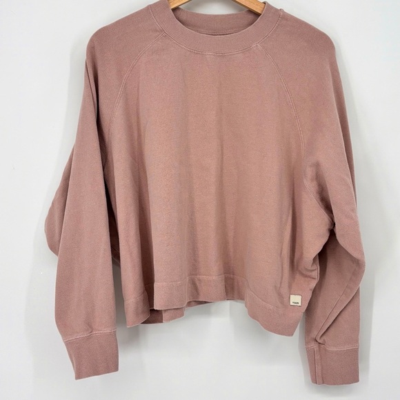 Vuori Tops - VUORI cropped crewneck pullover oversized dream knit  halo athletic sweatshirt